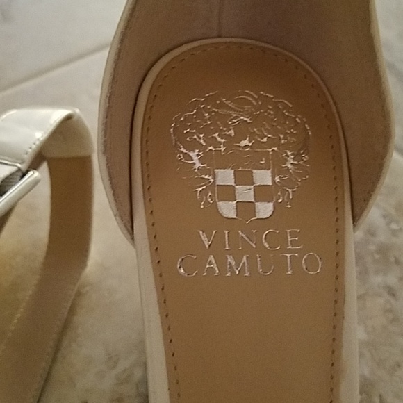 Vince Camuto leather wedge - Picture 5 of 6